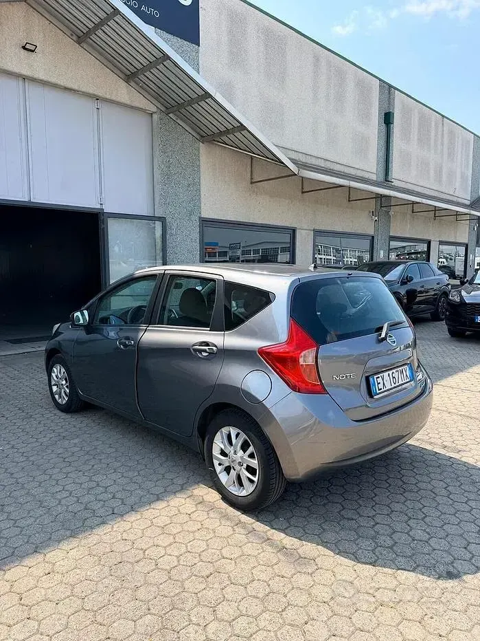 Usata Nissan Note Acenta 80 CV (58 kW) 2014 Grigio Utilitaria
