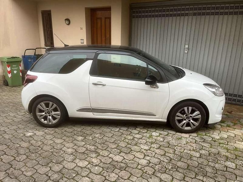 Usata Citroën DS3 So Chic 92 CV (67 kW) 2014 Bianco Berlina