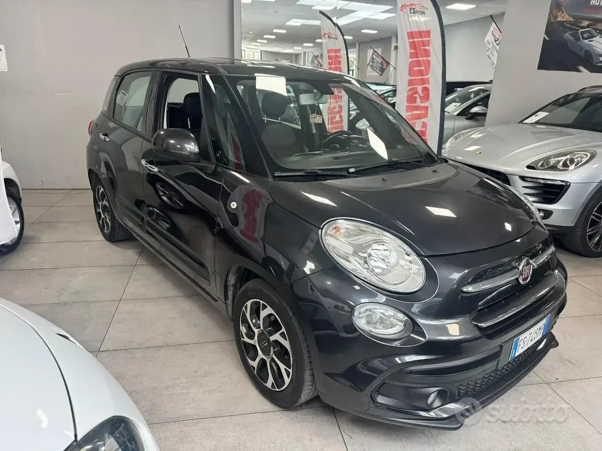 Usata Fiat 500L Pop Star 120 CV (88 kW) 2018 Nero Monovolume