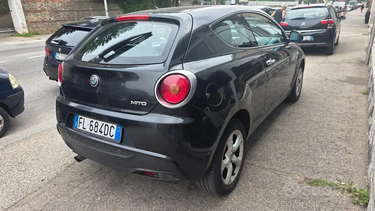 Usata Alfa Romeo MiTo 77 CV (56 kW) 2017 Nero Utilitaria