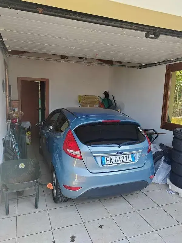 Usata Ford Fiesta Titanium 82 CV (60 kW) 2010 Berlina