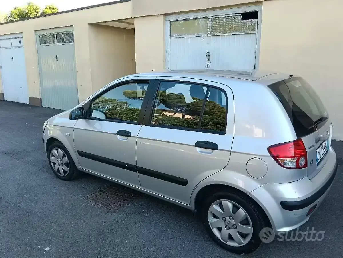 Usata Hyundai Getz 63 CV (46 kW) 2005 Grigio Utilitaria