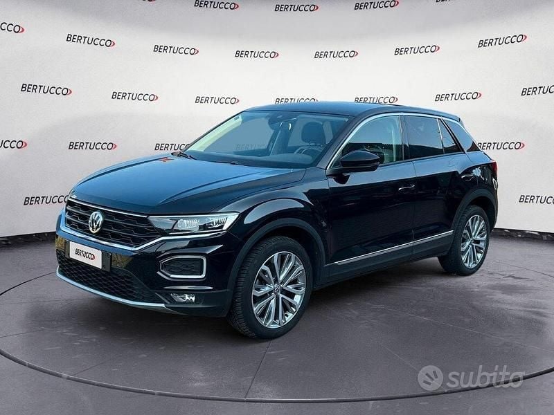Usata VW T-Roc Advance 150 CV (110 kW) 2018 Nero SUV