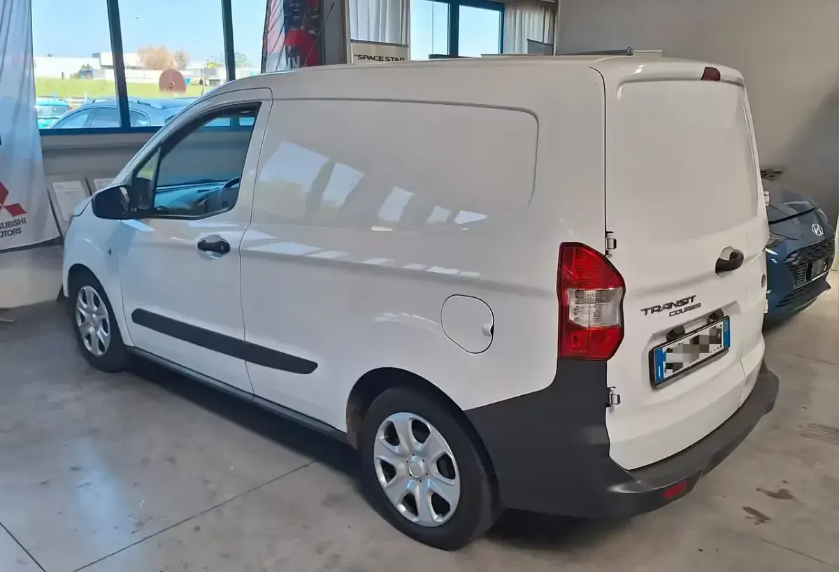 Usata Ford Transit 74 CV (54 kW) 2022 Bianco Furgone