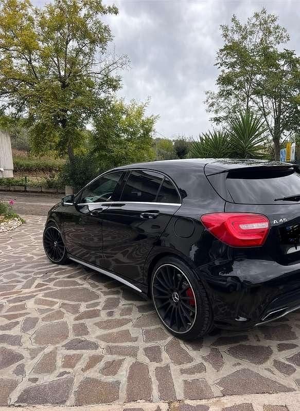 Usata Mercedes A45 AMG AMG 360 CV (264 kW) 2015 Berlina