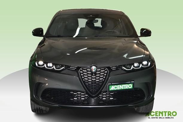Usata Alfa Romeo Tonale 280 CV (205 kW) 2023 Gray SUV