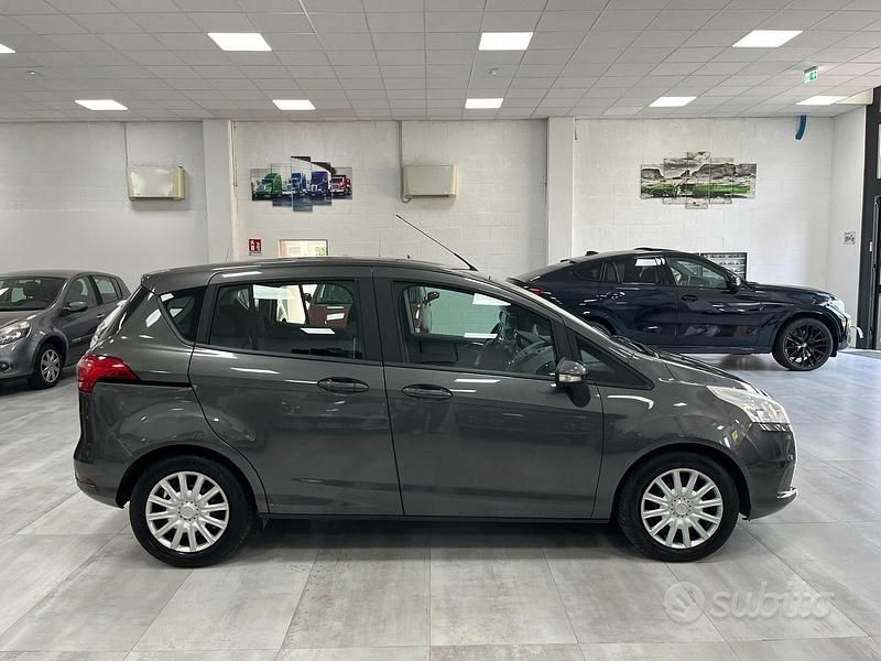 Usata Ford B-MAX 95 CV (69 kW) 2017 Grigio Monovolume
