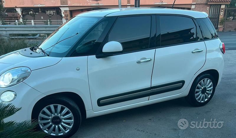 Usata Fiat 500L Lounge 85 CV (62 kW) 2015 Bianco Monovolume