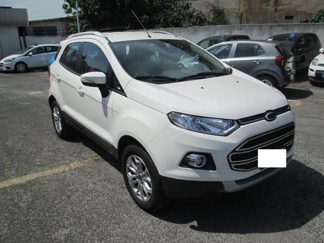 Usata Ford Ecosport Titanium 112 CV (82 kW) 2015 Bianco pastello SUV