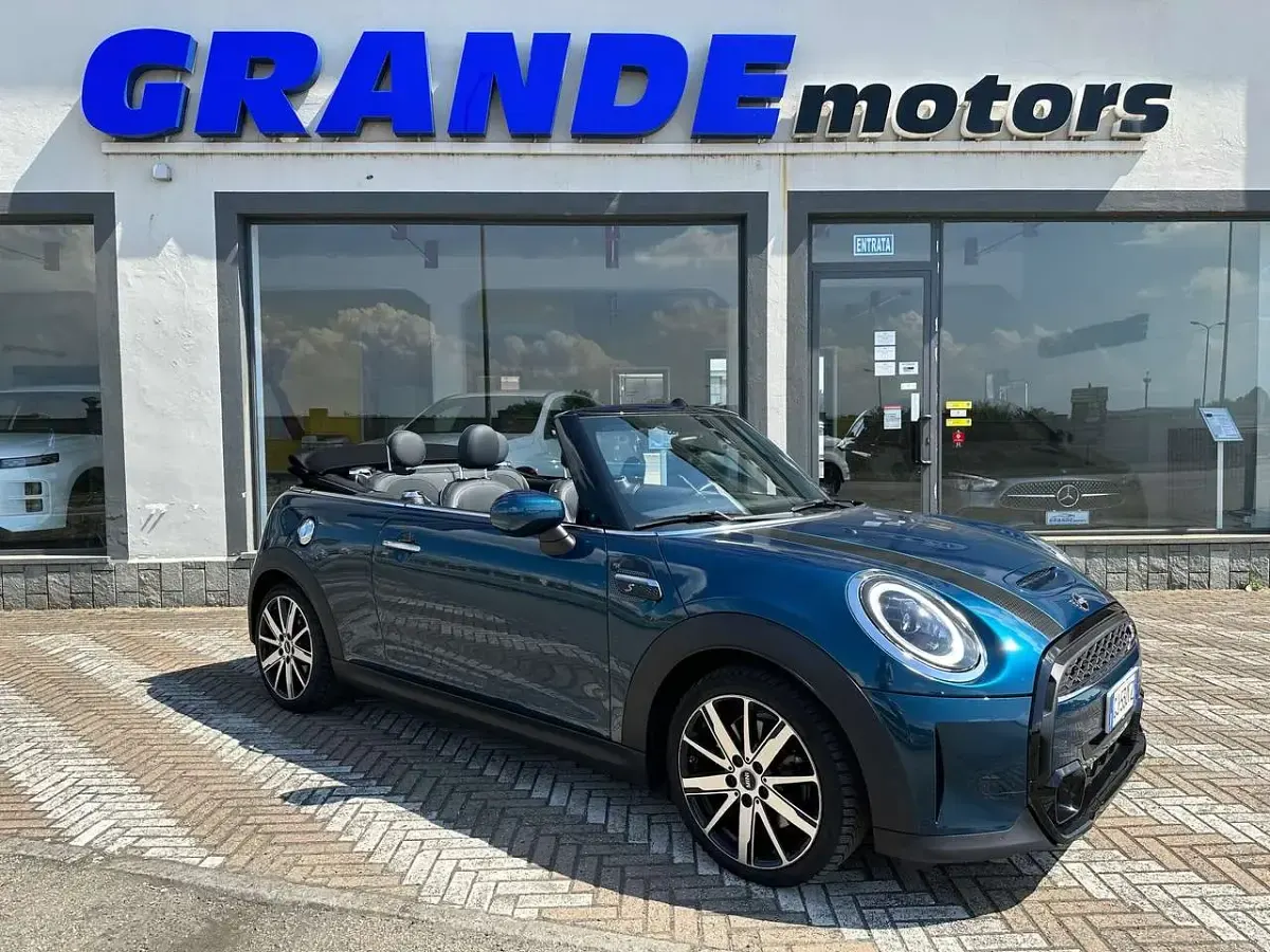 Usata Mini Cooper S Cabriolet 178 CV (130 kW) 2022 Deep laguna metallic Cabrio