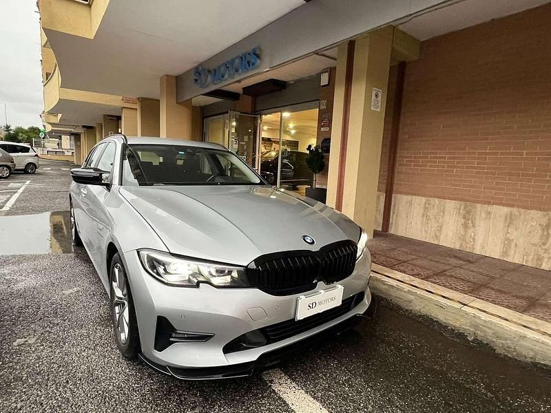 Argento Usata 2021 BMW 320 Sport Line Station wagon | 20.500 € (Super prezzo) - Immagine 1/4