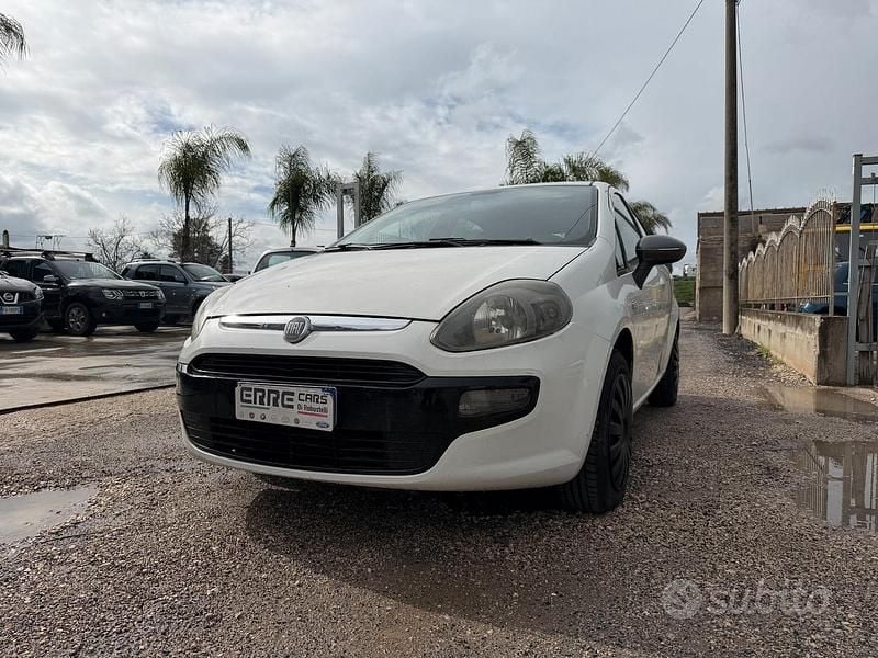Usata Fiat Punto Evo 75 CV (55 kW) 2011 Bianco Utilitaria