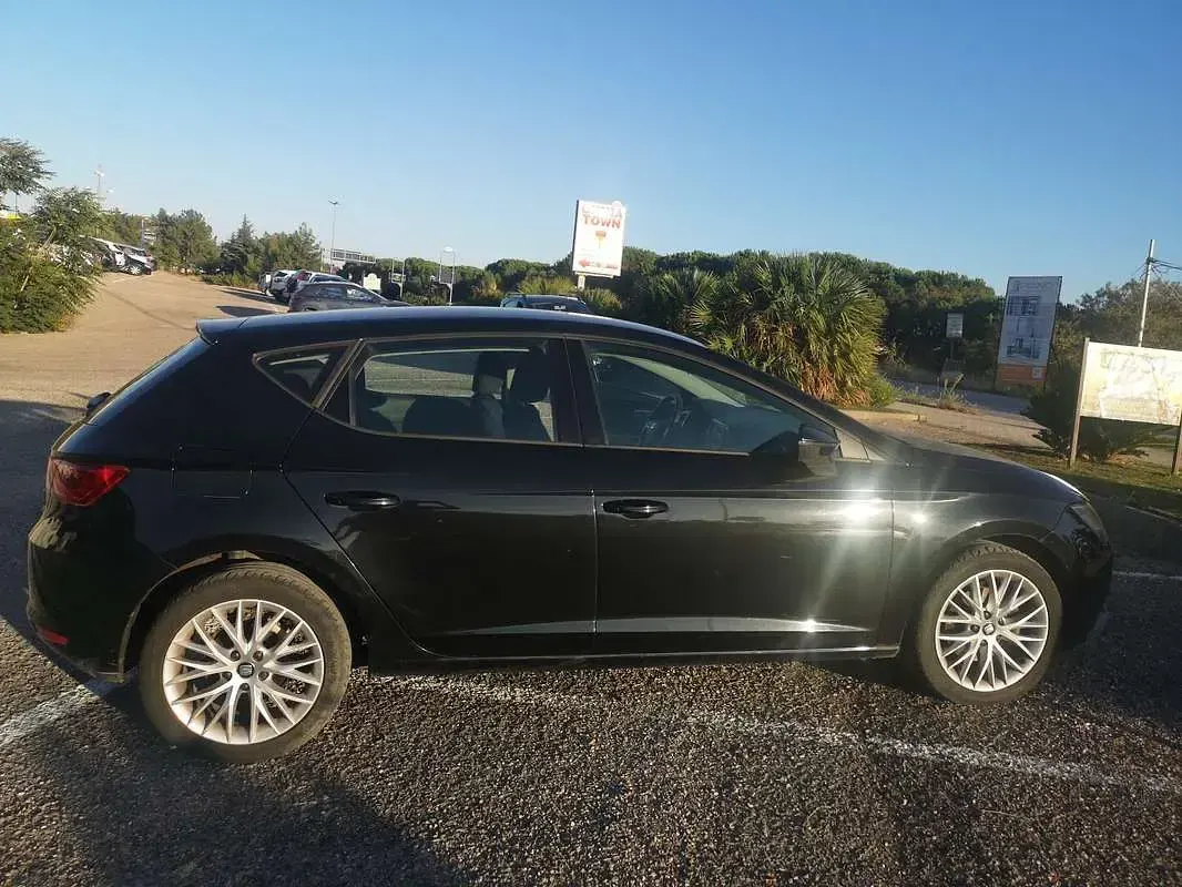 Usata Seat Leon Style 105 CV (77 kW) 2013 Berlina
