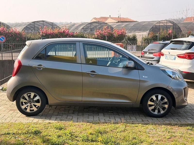 Usata Kia Picanto 66 CV (48 kW) 2016 Marrone Utilitaria