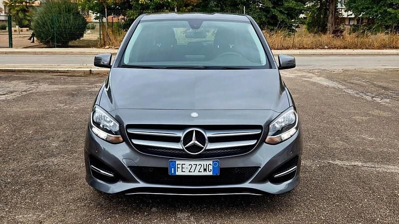 Usata Mercedes B160 Executive 89 CV (65 kW) 2016 Grigio Monovolume