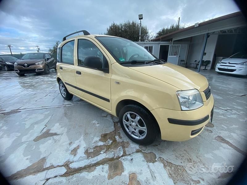 Usata Fiat Panda 68 CV (50 kW) 2009 Giallo Utilitaria