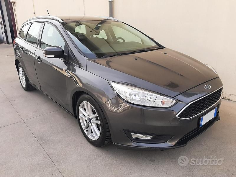 Usata Ford Focus Business Edition 120 CV (88 kW) 2018 Grigio Station wagon