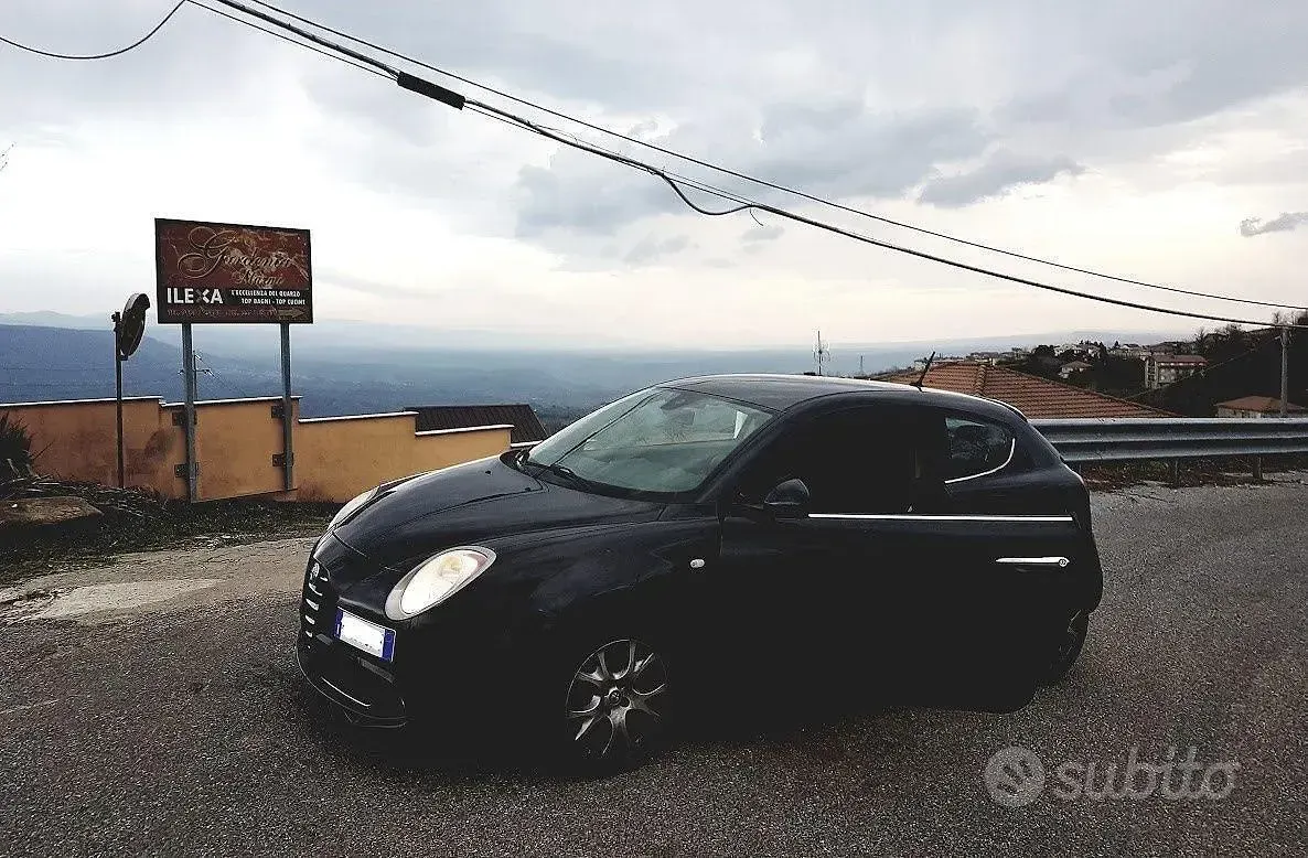 Usata Alfa Romeo MiTo 79 CV (58 kW) 2011 Nero Utilitaria