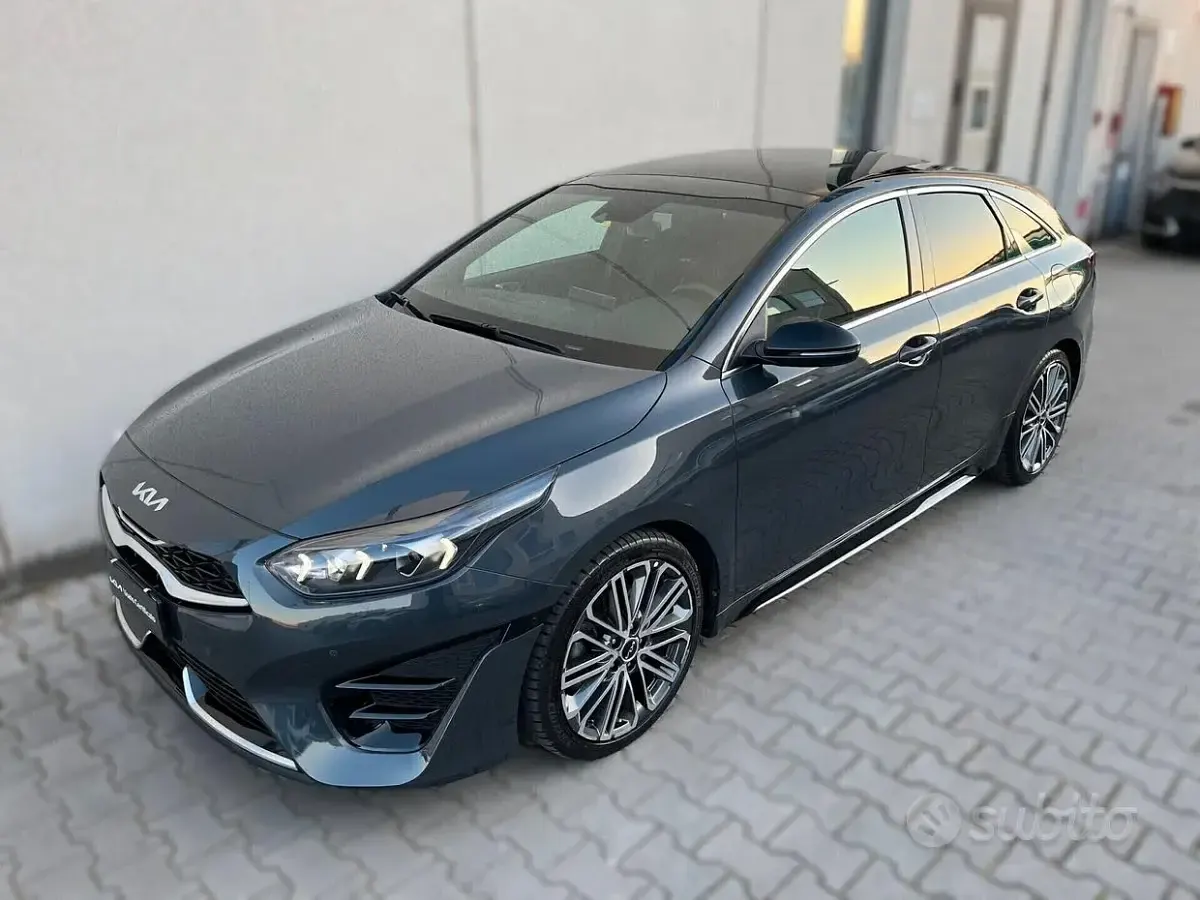 Usata Kia ProCeed GT-Line 160 CV (117 kW) 2023 Grigio Station wagon