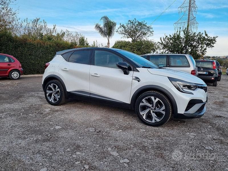 Bianco Usata 2021 Renault Captur RS Line SUV | 18.900 € (Molto cara) - Immagine 1/4