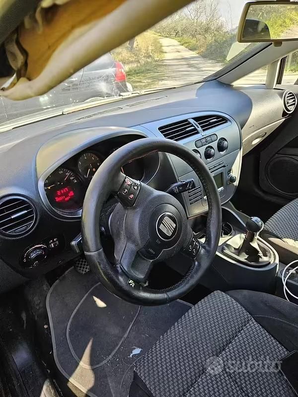 Usata Seat Leon 2007 Nero Utilitaria