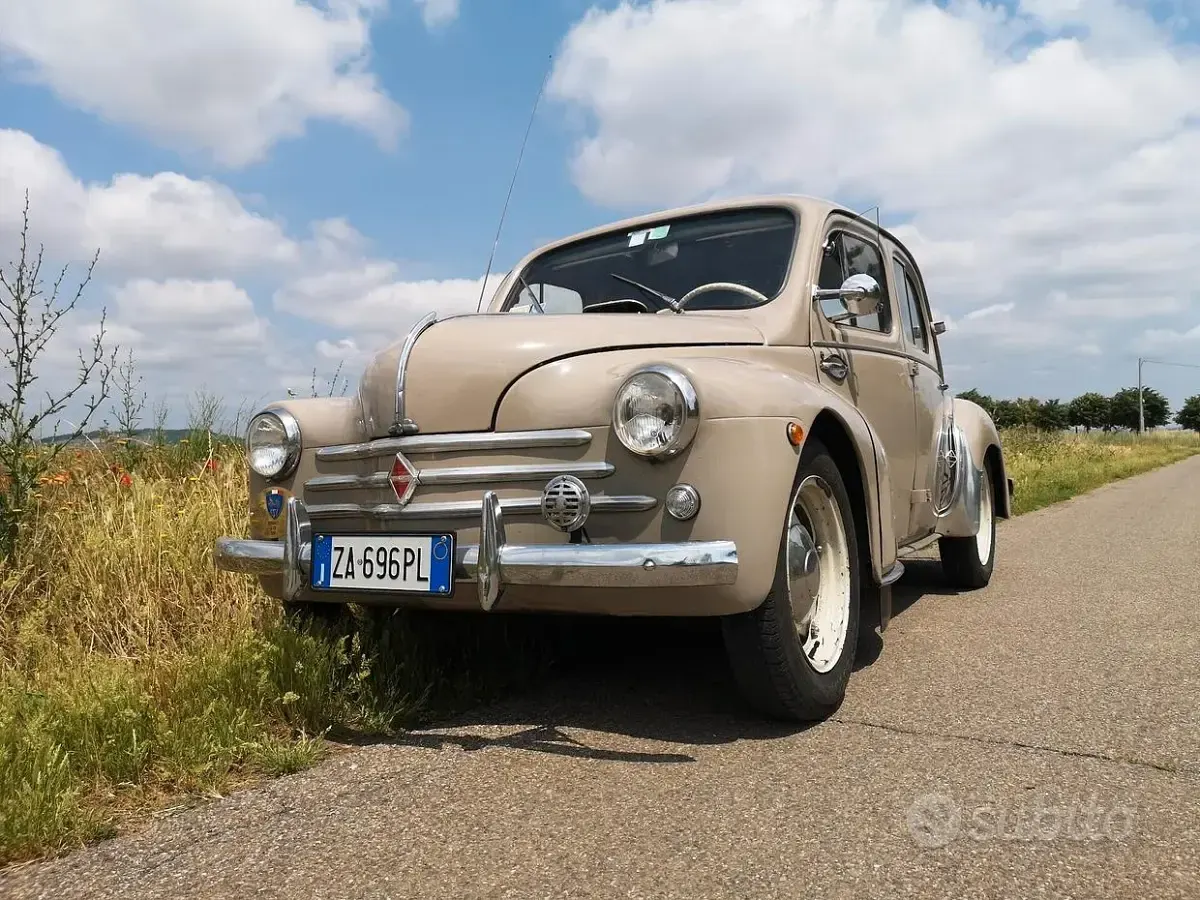 Usata Renault 4CV 41 CV (30 kW) 1950 Berlina