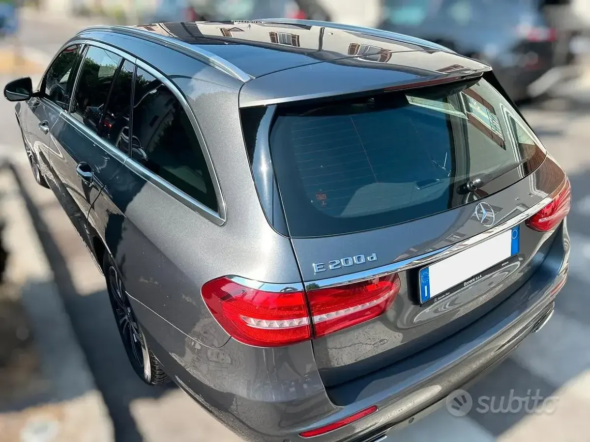 Usata Mercedes E200 160 CV (117 kW) 2019 Grigio Station wagon
