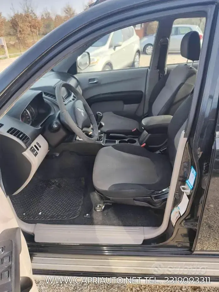 Usata Mitsubishi L200 Invite+ 136 CV (100 kW) 2010 Other Pick-up