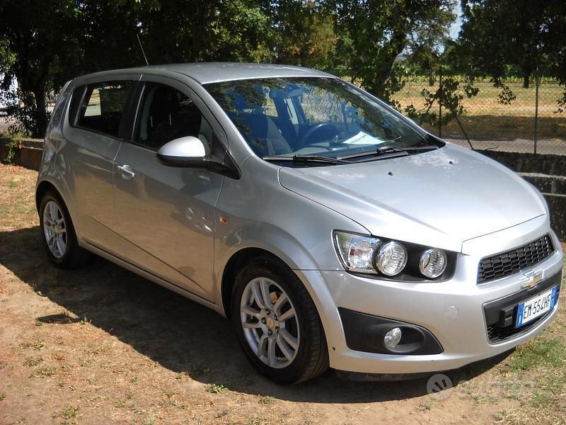 Usata Chevrolet Aveo LTZ 95 CV (69 kW) 2012 Argento Berlina