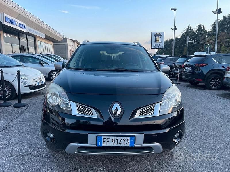 Usata Renault Koleos Luxe 150 CV (110 kW) 2011 Nero SUV