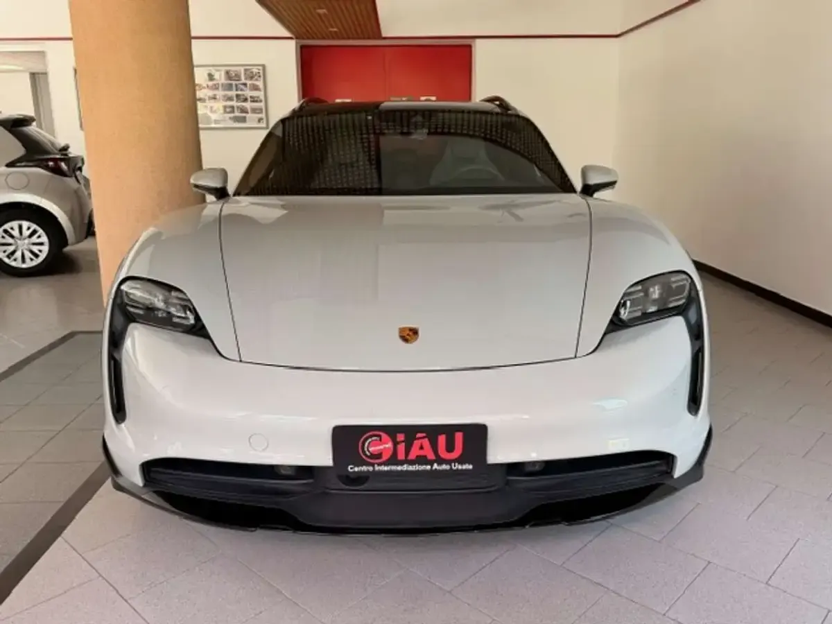 Usata Porsche Taycan 4 Cross Turismo Cross Turismo 139 kW (190 CV) 2022 Grigio Station wagon