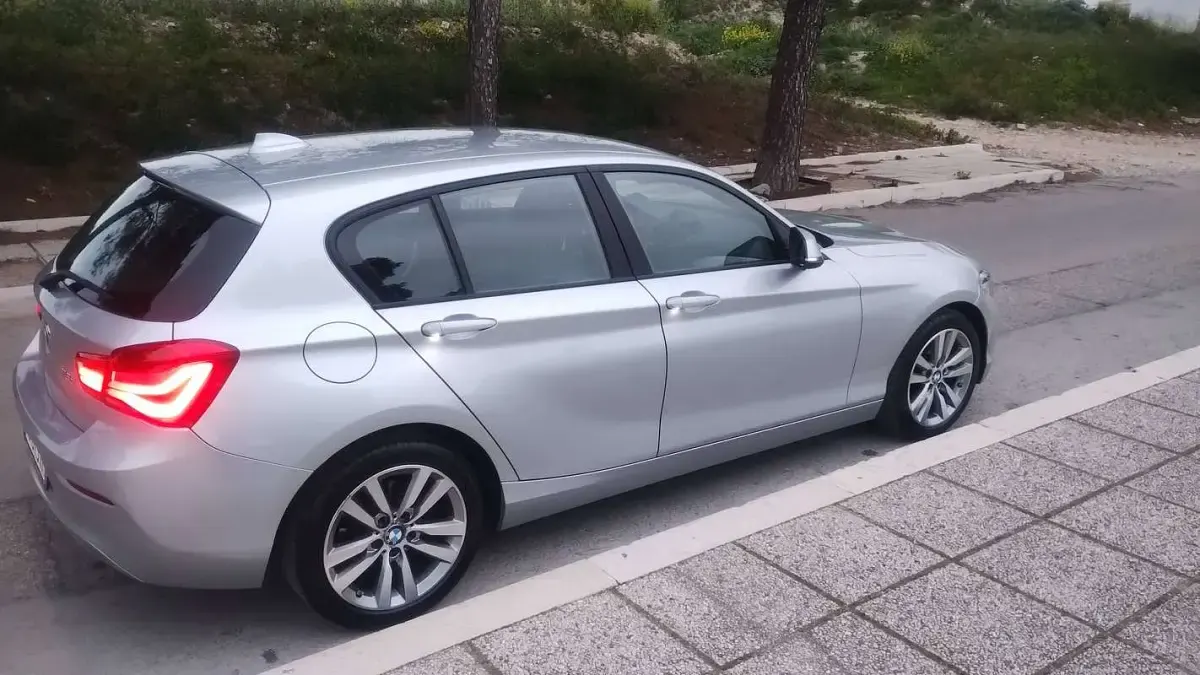 Usata BMW 116 Advantage 116 CV (85 kW) 2017 Argento Utilitaria