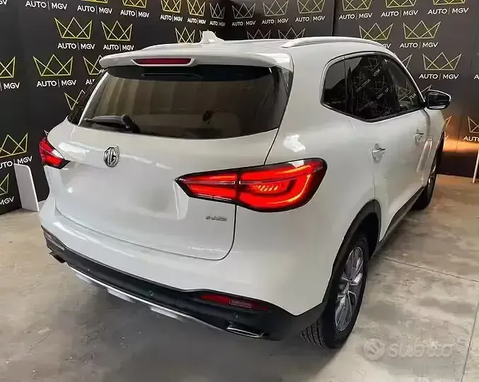 Usata MG HS Comfort 162 CV (119 kW) 2023 Bianco SUV