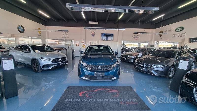 Usata Peugeot 3008 Allure 131 CV (96 kW) 2021 Blu SUV