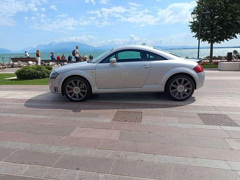 Usata 2004 Audi TT Coupé | 15.900 € (Buon prezzo) - Immagine 1/4