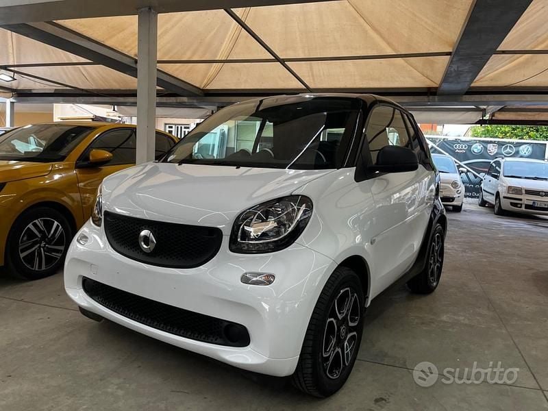 Bianco Usata 2017 Smart ForTwo Cabrio Passion Cabrio | 9990 € (Super prezzo) - Immagine 1/4