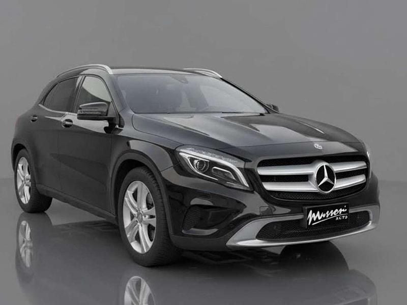 Usata Mercedes GLA180 109 CV (80 kW) 2016 Nero SUV
