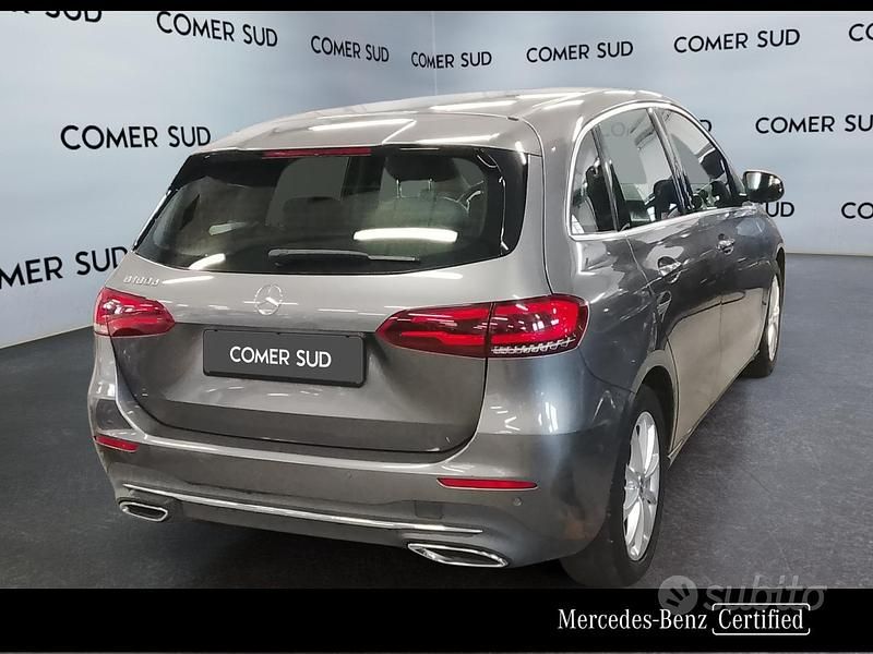 Usata Mercedes 180 116 CV (85 kW) 2019 Grigio Berlina