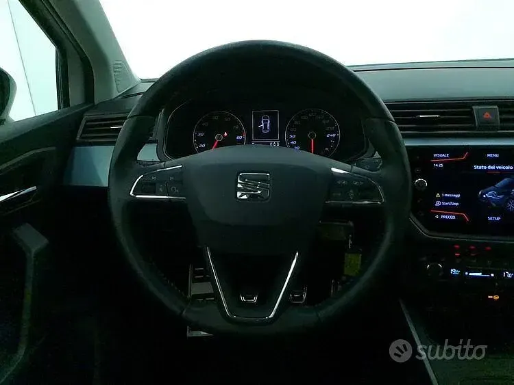 Usata Seat Arona XCELLENCE 95 CV (69 kW) 2019 Bianco SUV