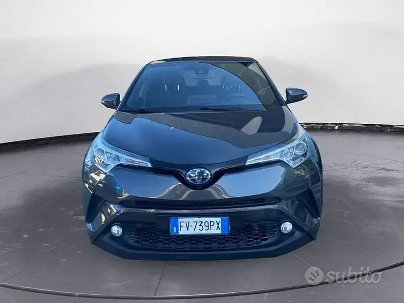 Usata Toyota C-HR Business Edition 98 CV (72 kW) 2019 Grigio SUV