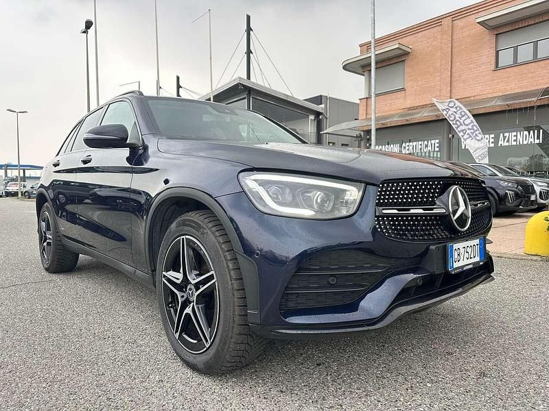 Usata Mercedes GLC200 Premium 163 CV (119 kW) 2020 Blu/azzurro SUV