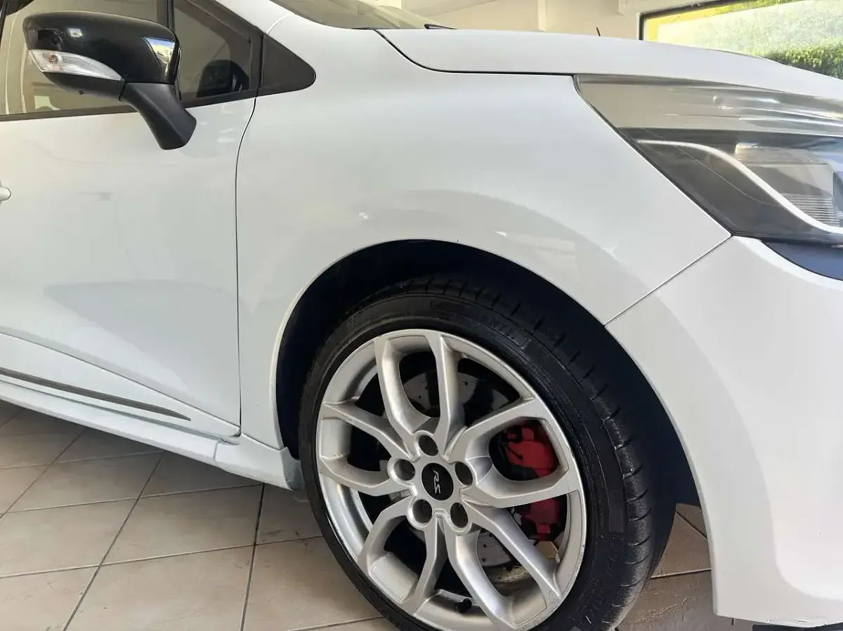 Usata Renault Clio IV R.S. 200 CV (147 kW) 2015 Other Berlina