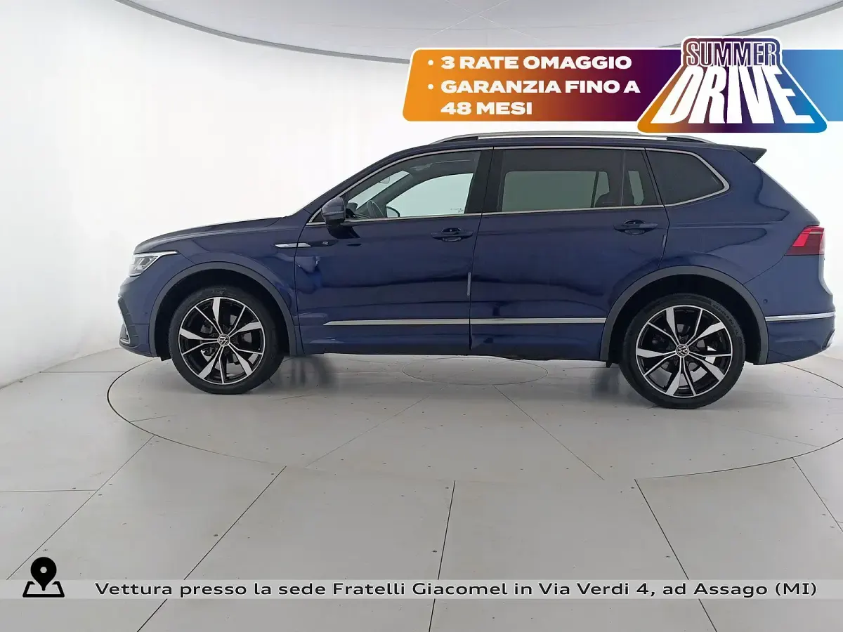 Usata VW Tiguan Allspace R-line 150 CV (110 kW) 2023 Atlantic blue metallizzato SUV