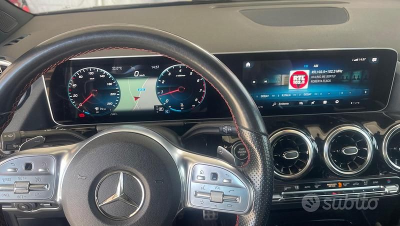Usata Mercedes B180 136 CV (100 kW) 2020 Grigio Monovolume
