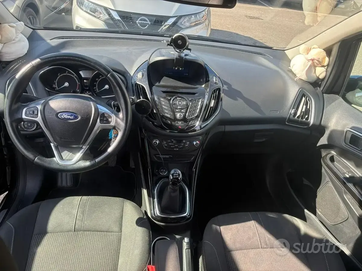 Usata Ford B-MAX Titanium 75 CV (55 kW) 2017 Grigio Monovolume