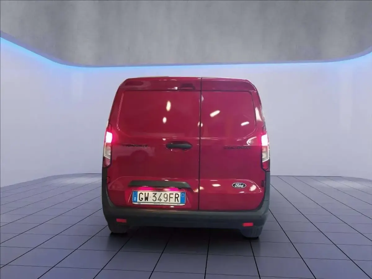 Usata Ford Transit Trend 101 CV (74 kW) 2024 Rosso metallizzato Furgone