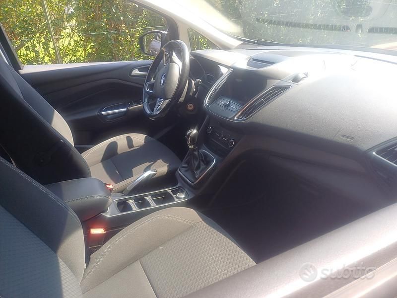 Usata Ford C-MAX 120 CV (88 kW) 2017 Grigio Monovolume