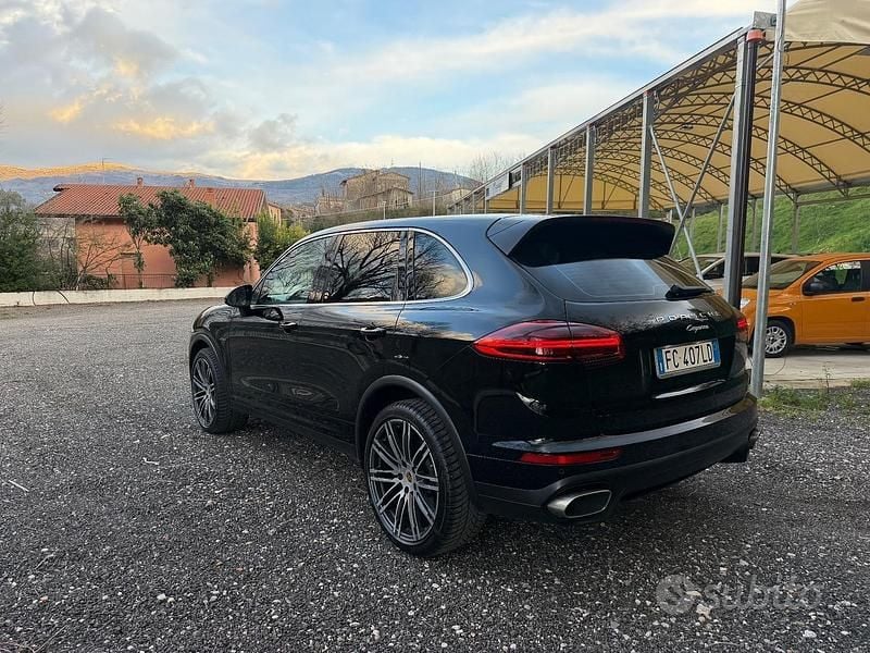 Usata Porsche Cayenne 250 CV (183 kW) 2016 Nero SUV