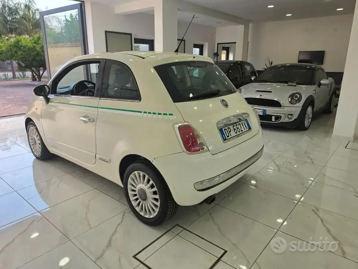Usata Fiat 500 Lounge 69 CV (50 kW) 2008 Bianco Utilitaria