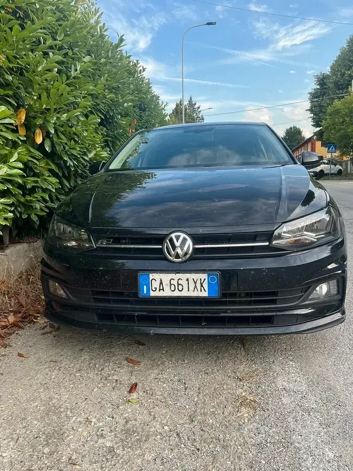 Usata VW Polo Sportline 95 CV (69 kW) 2020 Nero Utilitaria